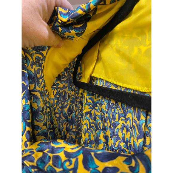 Vintage three flaggs California floral yellow & blue top (b42) - Picture 9 of 11